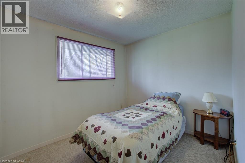 3rd Bedroom - 271 Forest Glen Crescent, Mount Forest, ON - Indoor Photo Showing Bedroom