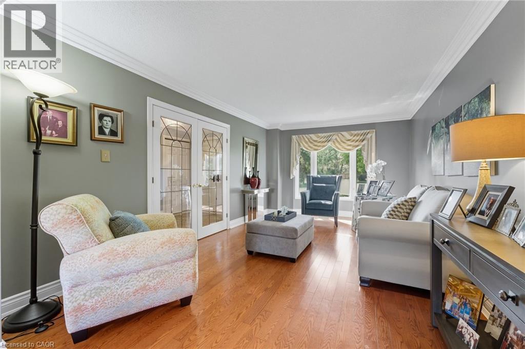 3043 Vanderbilt Road, Mississauga, ON - Indoor Photo Showing Living Room