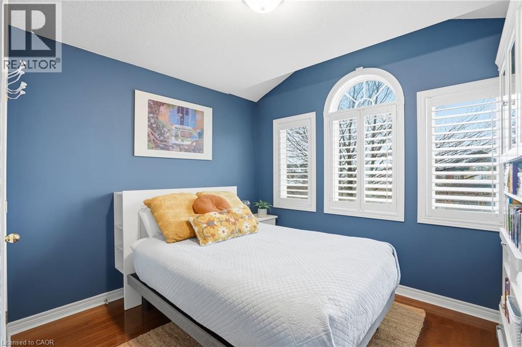 75 Etherington Crescent, Binbrook, ON - Indoor Photo Showing Bedroom