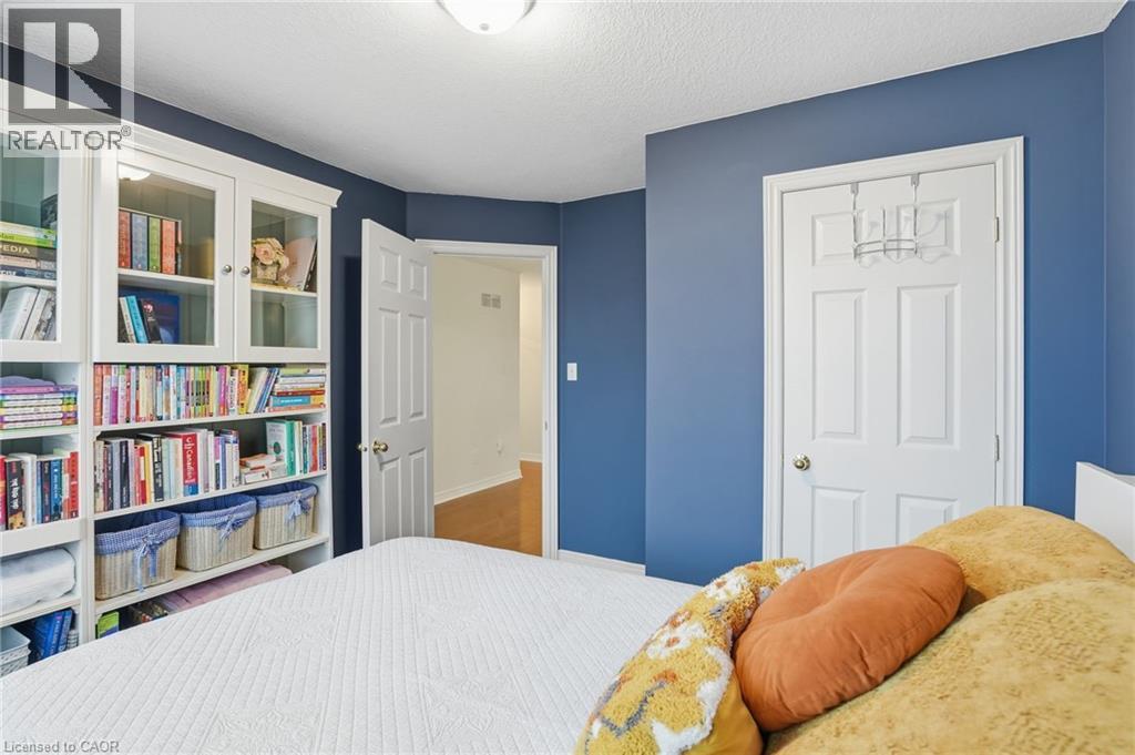 75 Etherington Crescent, Binbrook, ON - Indoor Photo Showing Bedroom