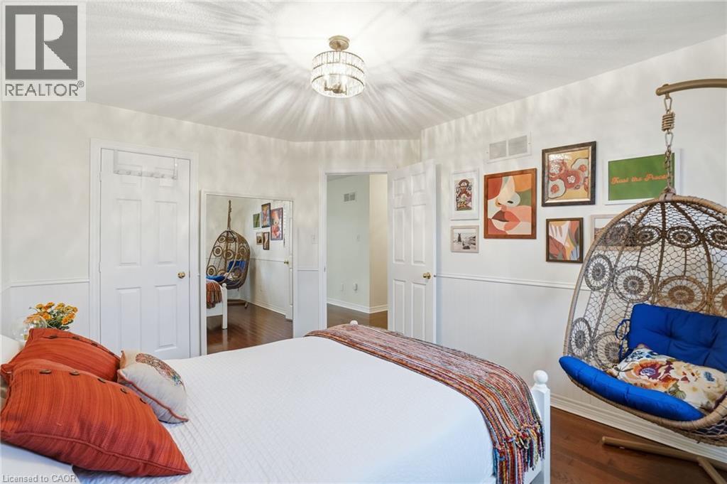 75 Etherington Crescent, Binbrook, ON - Indoor Photo Showing Bedroom