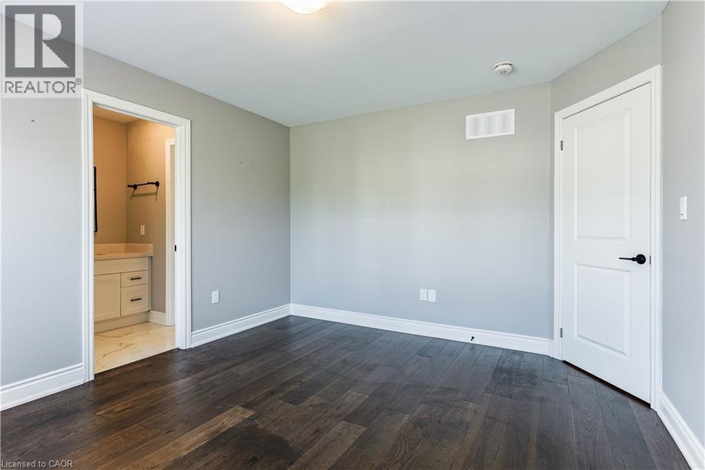 8 Cesar Place, Ancaster, ON - Indoor Photo Showing Other Room