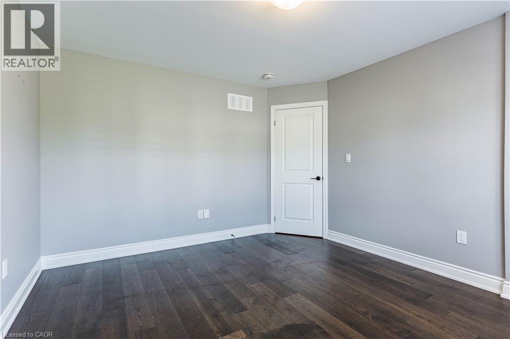 8 Cesar Place, Ancaster, ON - Indoor Photo Showing Other Room
