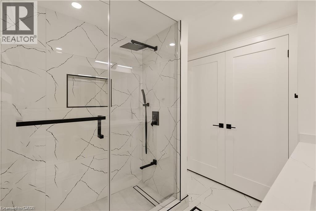 257 Strathcona Drive, Burlington, ON - Indoor