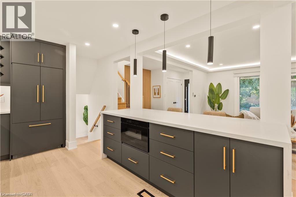 257 Strathcona Drive, Burlington, ON - Indoor