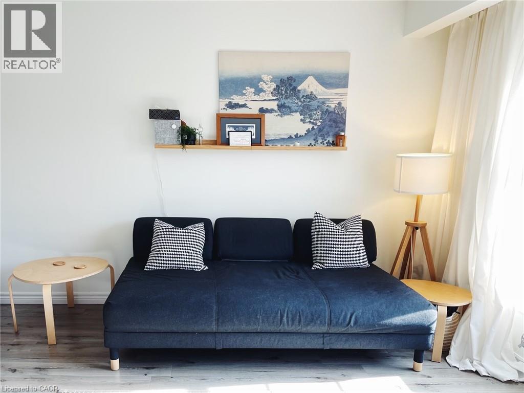 340 Pioneer Drive, Kitchener, ON - Indoor