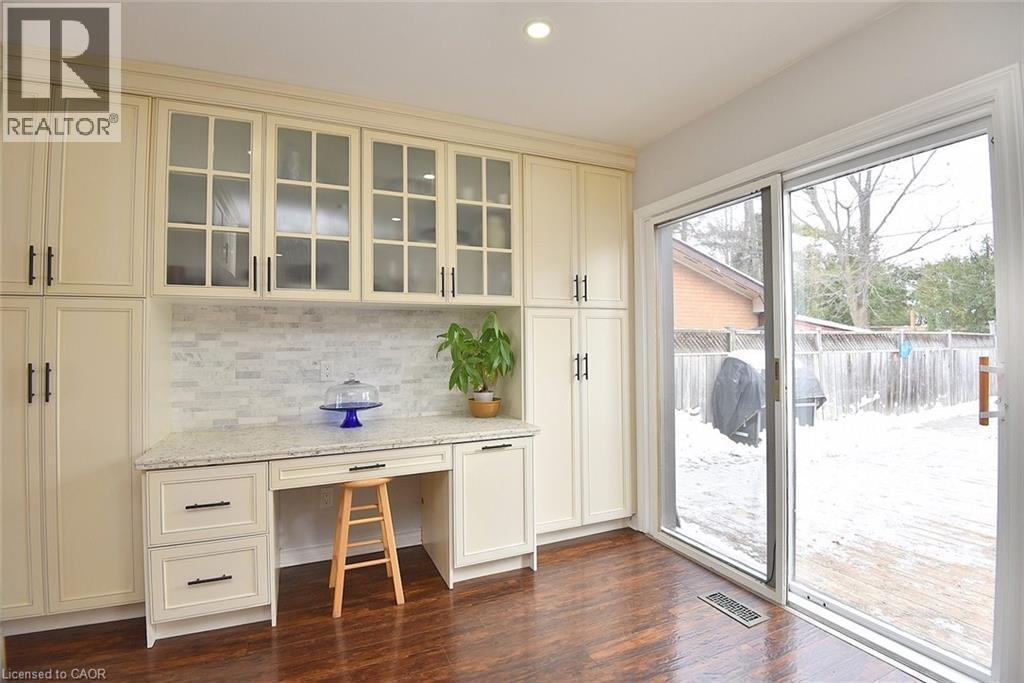 65 Rolston Drive, Hamilton, ON - Indoor Photo Showing Other Room