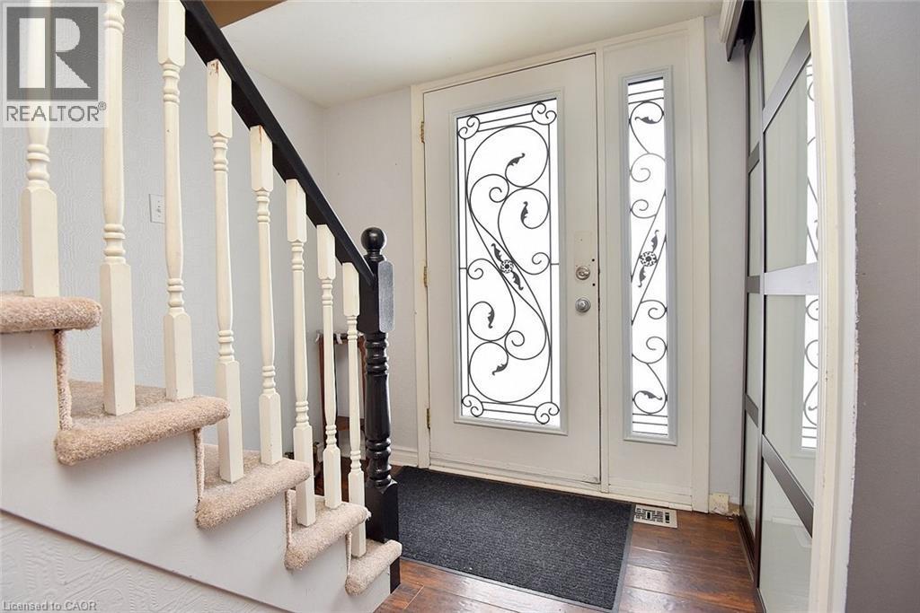 65 Rolston Drive, Hamilton, ON - Indoor Photo Showing Other Room