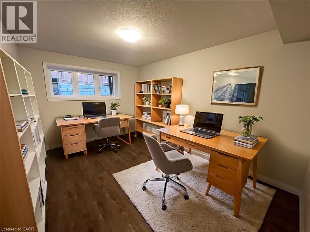 24 Morrison Road Unit# C5, Kitchener, ON - Indoor Photo Showing Office