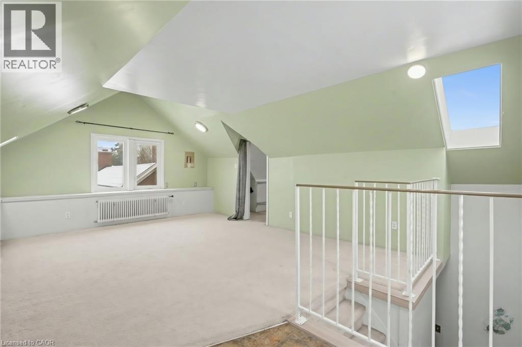 218 Weber Street E, Kitchener, ON - Indoor Photo Showing Other Room