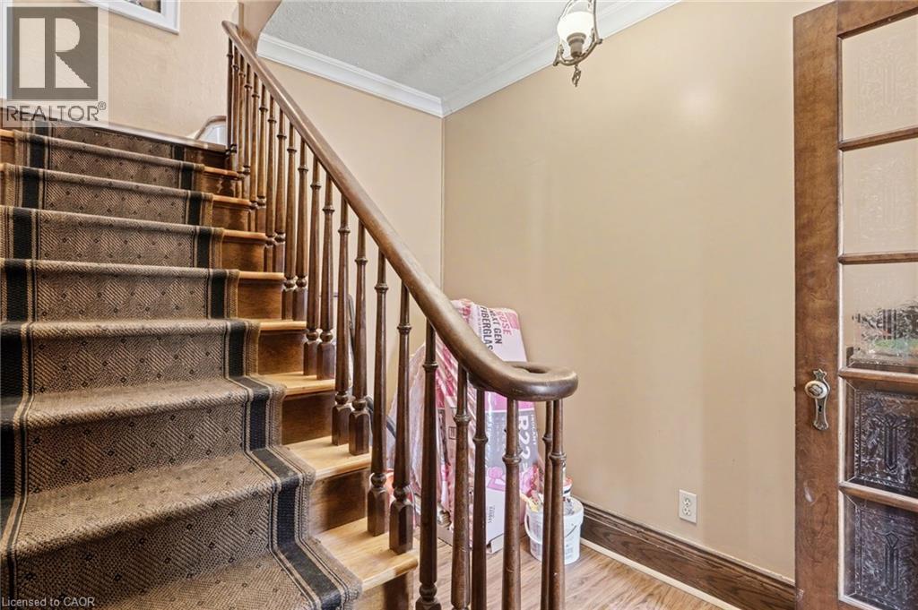 218 Weber Street E, Kitchener, ON - Indoor Photo Showing Other Room