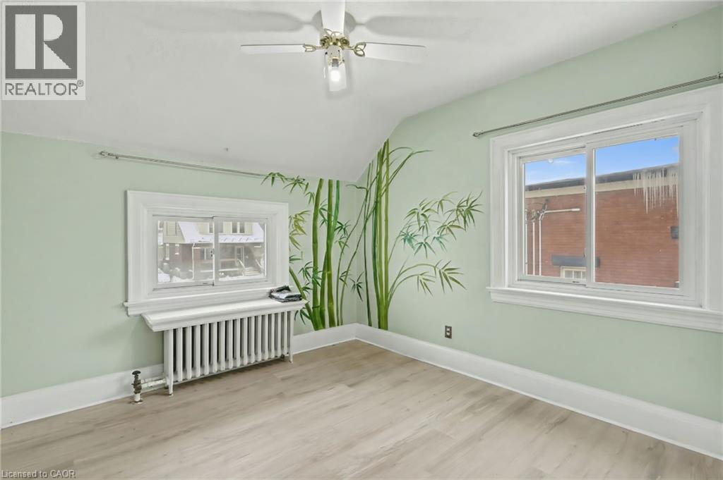 218 Weber Street E, Kitchener, ON - Indoor