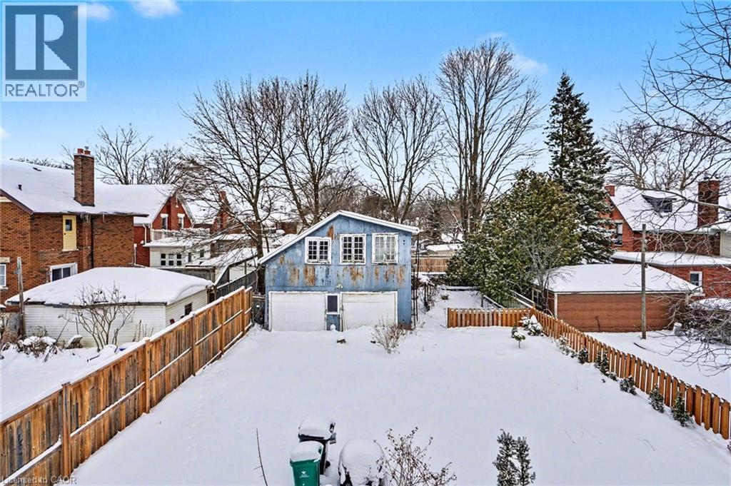 218 Weber Street E, Kitchener, ON - Outdoor