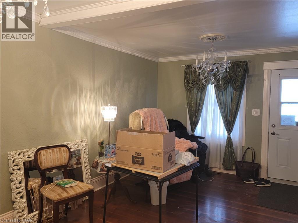 6 Cluny Avenue, Hamilton, ON - Indoor