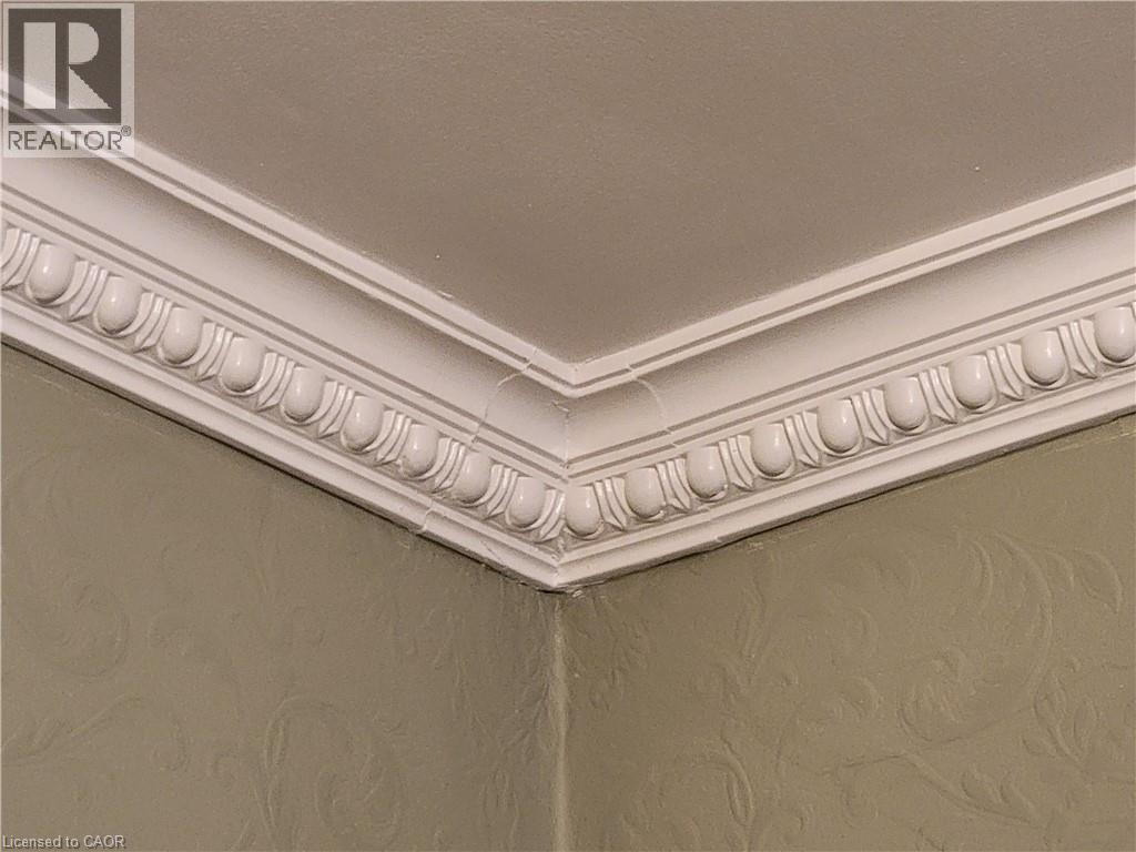 6 Cluny Avenue, Hamilton, ON - Indoor Photo Showing Laundry Room