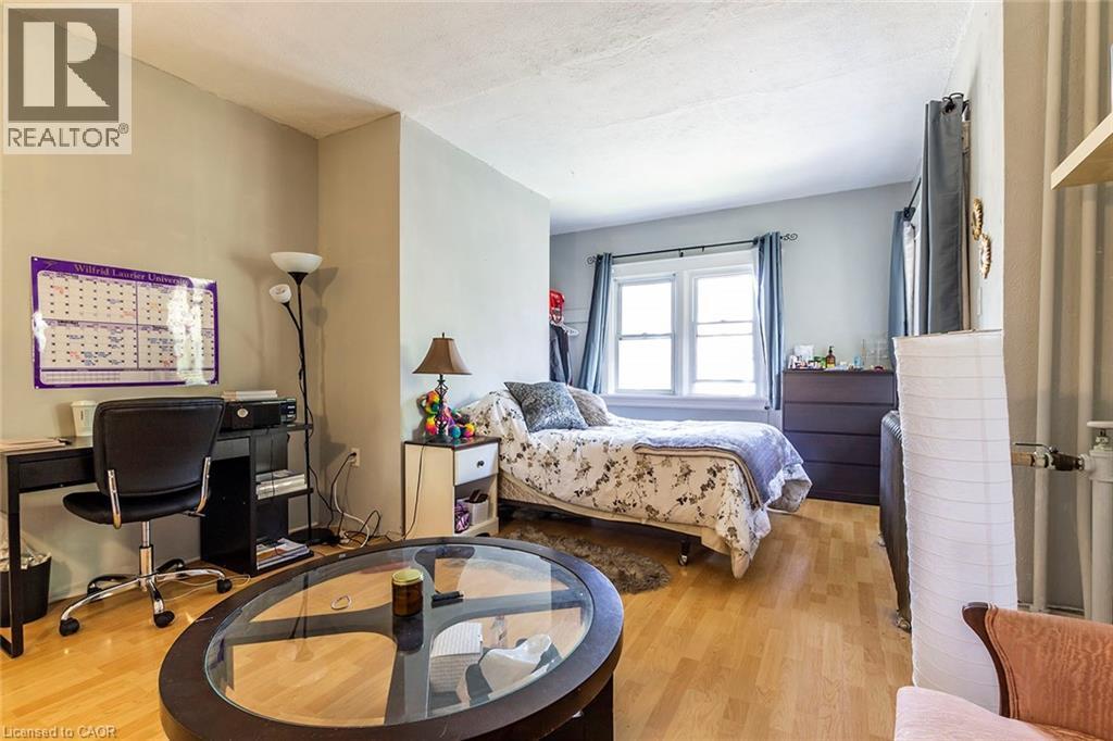 133 Albert Street, Waterloo, ON - Indoor Photo Showing Bedroom