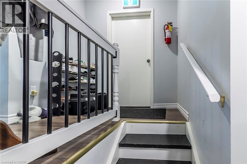 133 Albert Street, Waterloo, ON - Indoor Photo Showing Other Room