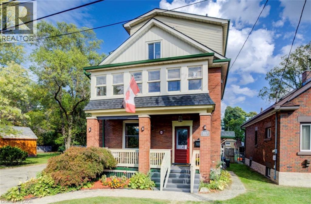 207 Hedley Street, Cambridge, ON - Outdoor