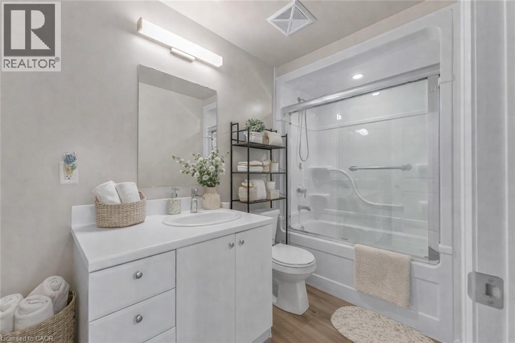 50 Herrick Avenue Unit# 231, St. Catharines, ON - Indoor Photo Showing Bathroom