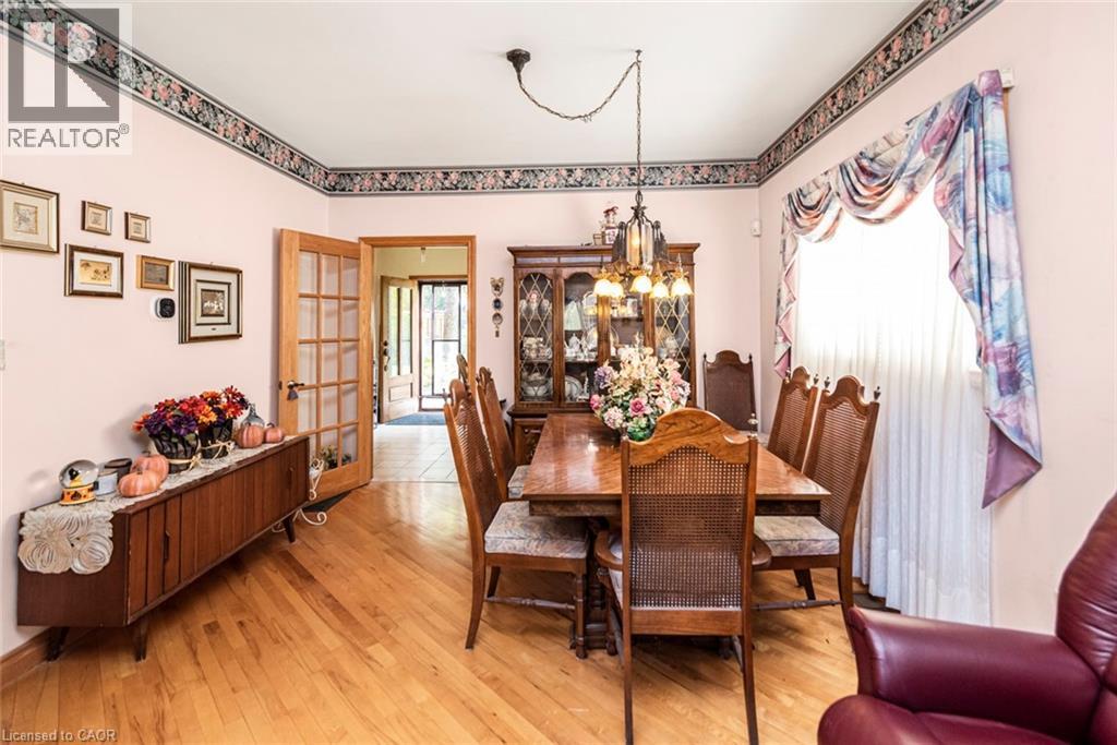 538 Hughson Street N, Hamilton, ON - Indoor Photo Showing Dining Room