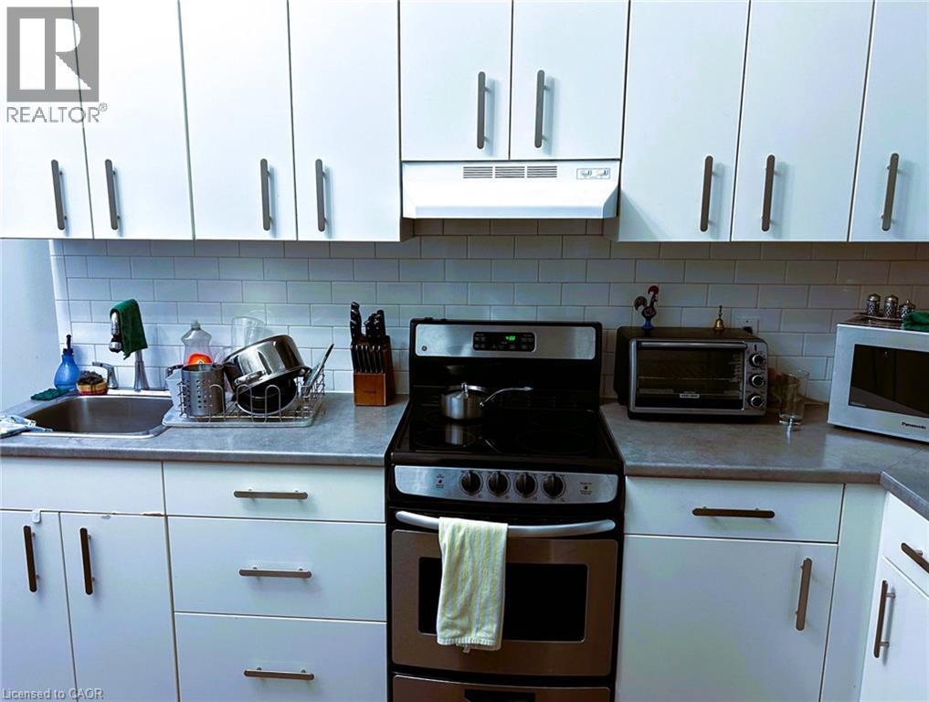 175 John Street S, Hamilton, ON