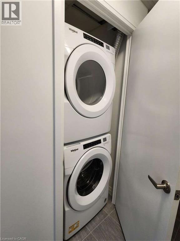 108 Garment Street Unit# 708, Kitchener, ON - Indoor Photo Showing Laundry Room