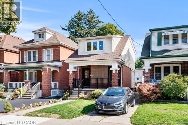 105 Rothsay Avenue, Hamilton, ON - Outdoor With Deck Patio Veranda With Facade
