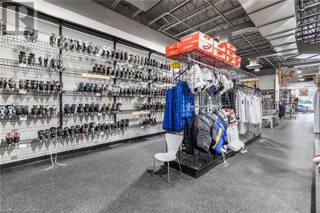 Misc room with rubber floors - 622 Upper James Street, Hamilton, ON