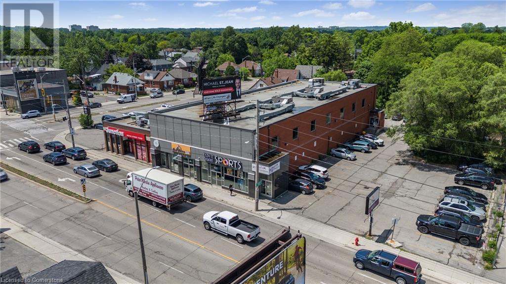 Bird's eye view of a forest - 622 Upper James Street, Hamilton, ON