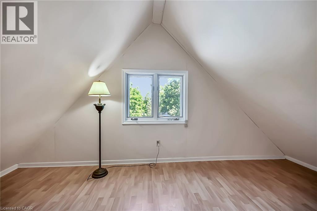 94 Sutherland Street W, Caledonia, ON - Indoor Photo Showing Other Room