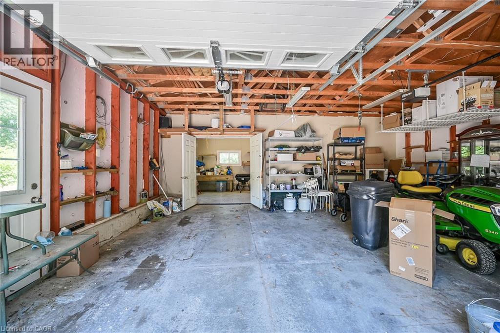 94 Sutherland Street W, Caledonia, ON - Indoor