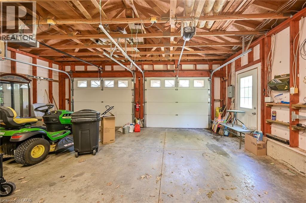 94 Sutherland Street W, Caledonia, ON - Indoor Photo Showing Garage