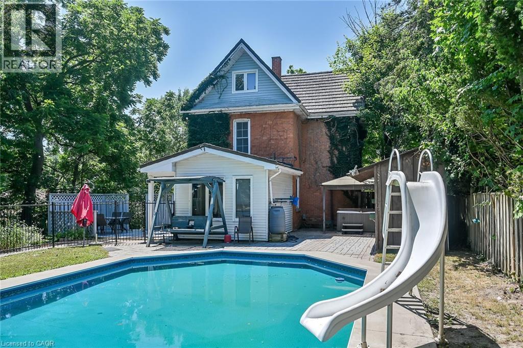 94 Sutherland Street W, Caledonia, ON - Outdoor With In Ground Pool