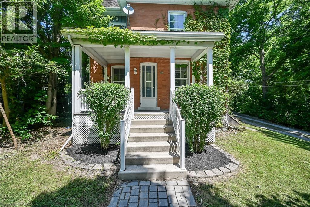 94 Sutherland Street W, Caledonia, ON - Outdoor