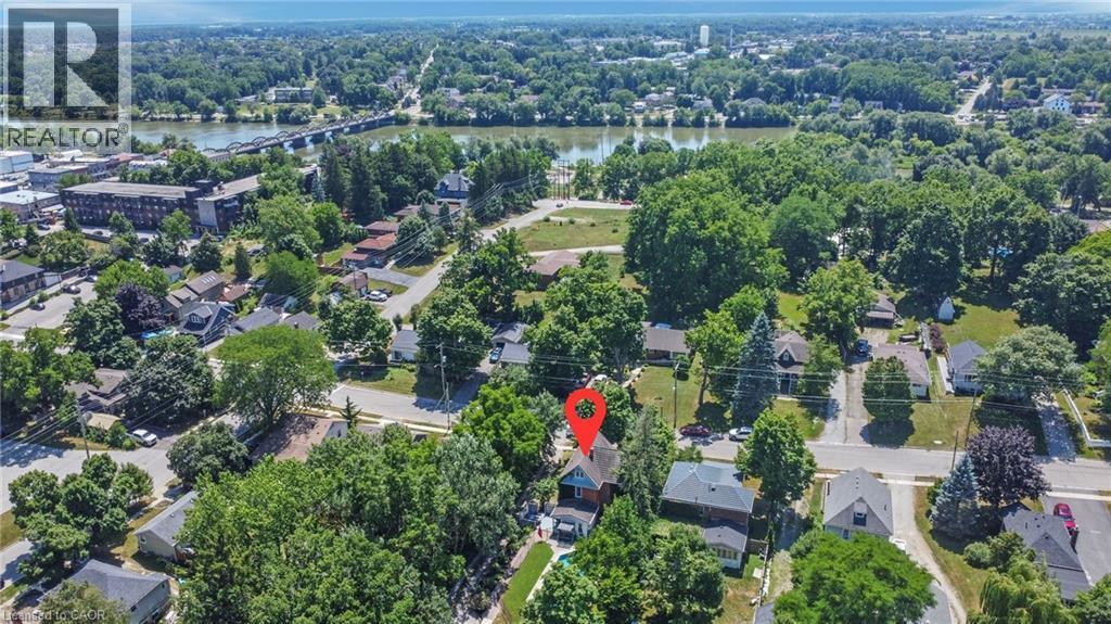 94 Sutherland Street W, Caledonia, ON - Outdoor With View