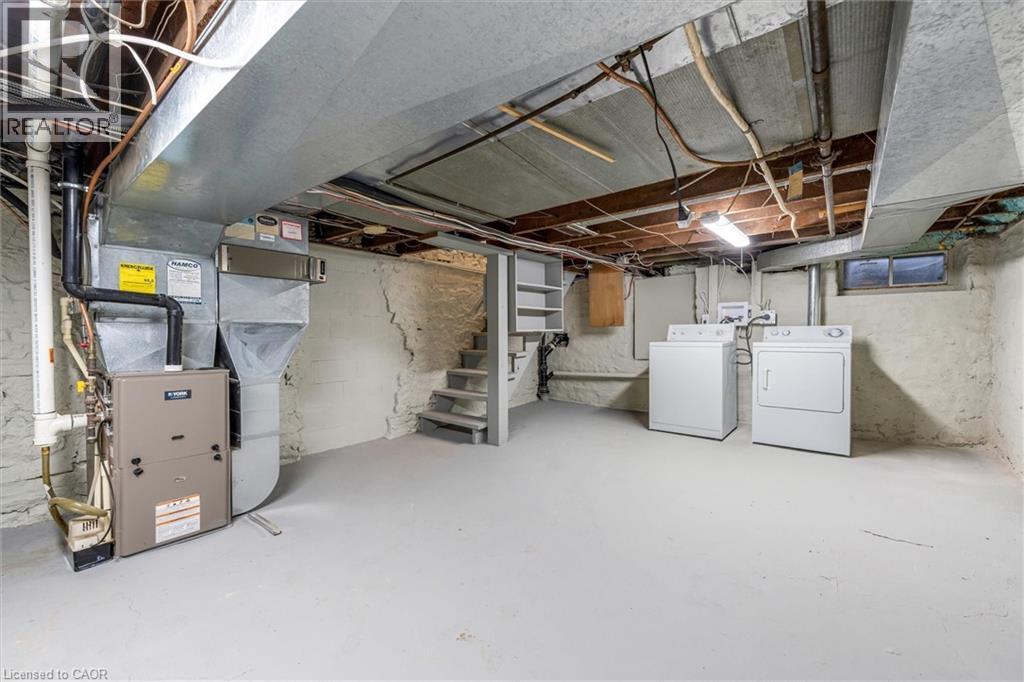 11 Ford Street, Hamilton, ON - Indoor Photo Showing Other Room