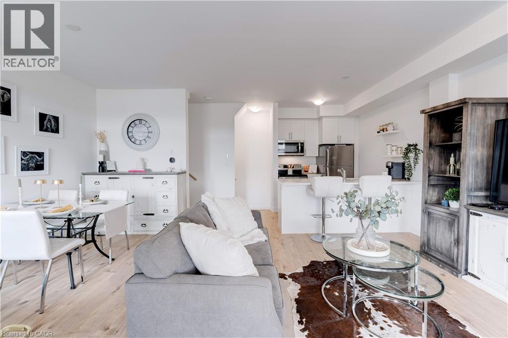 590 North Service Road Unit# 46, Hamilton, ON - Indoor