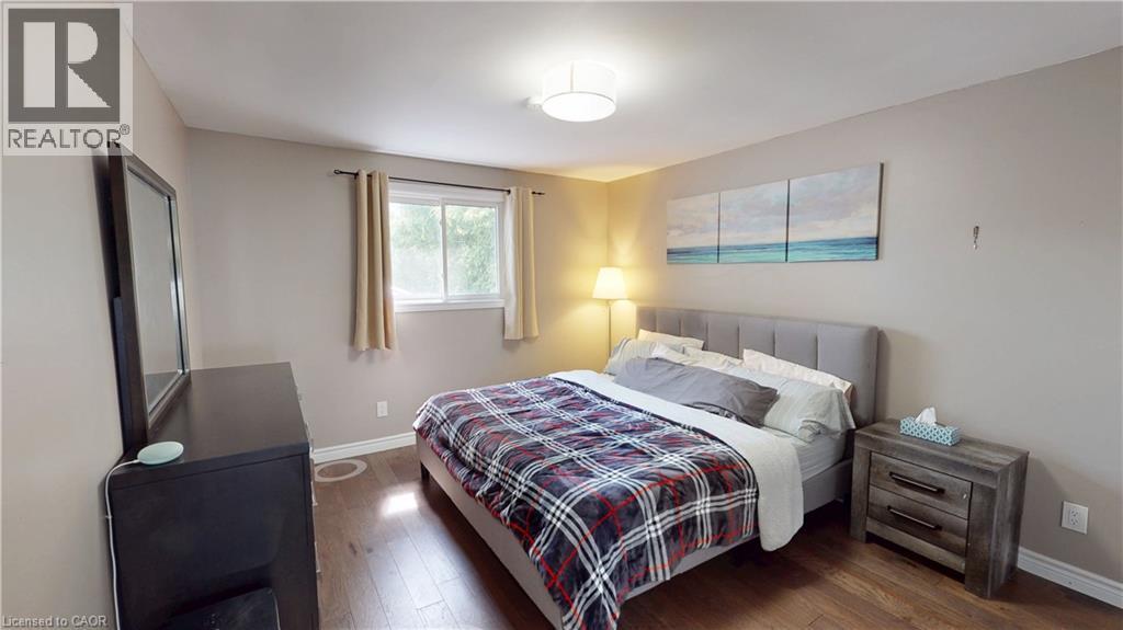 6 Adler Avenue, Hamilton, ON - Indoor Photo Showing Bedroom