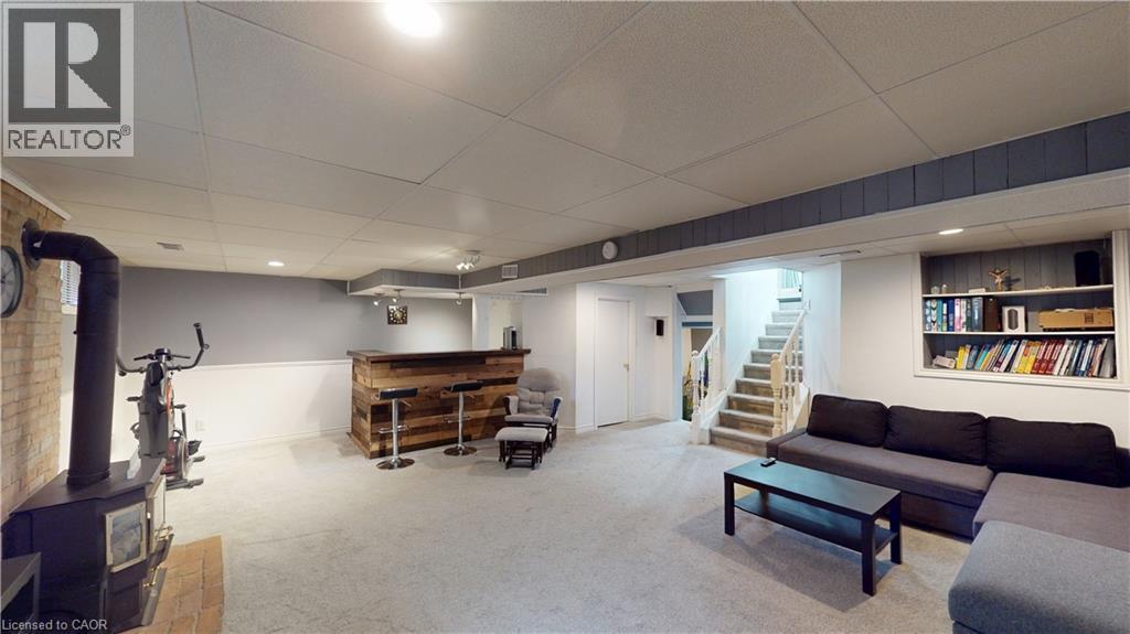 6 Adler Avenue, Hamilton, ON - Indoor