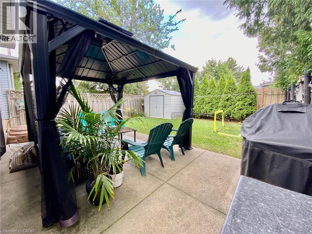 6 Adler Avenue, Hamilton, ON - Outdoor