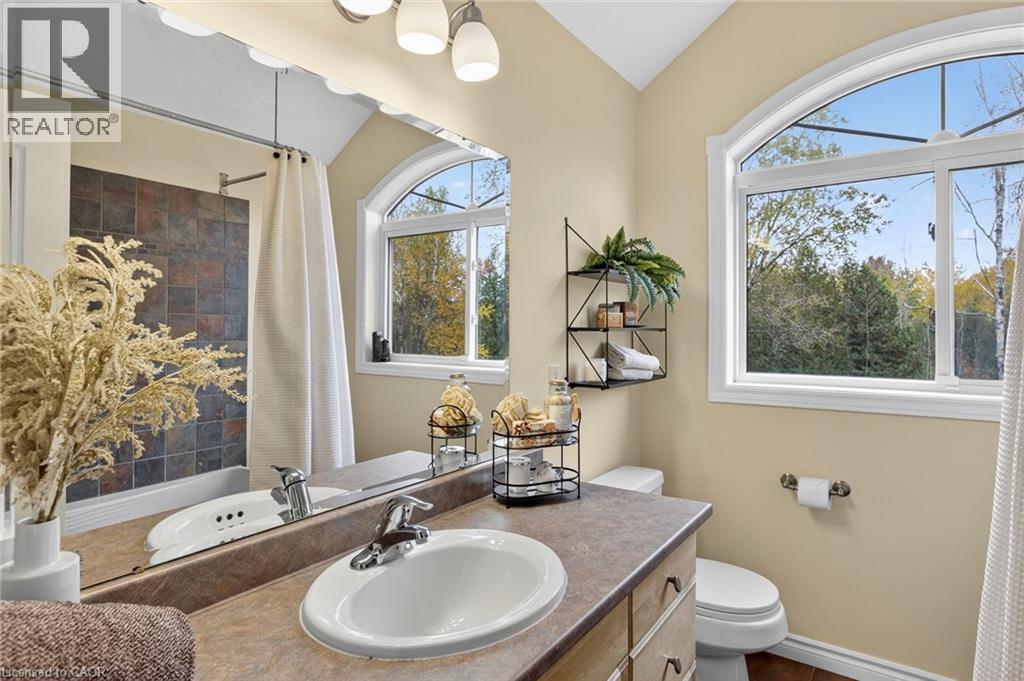 152B Wannamaker Road, Stirling, ON - Indoor Photo Showing Bathroom