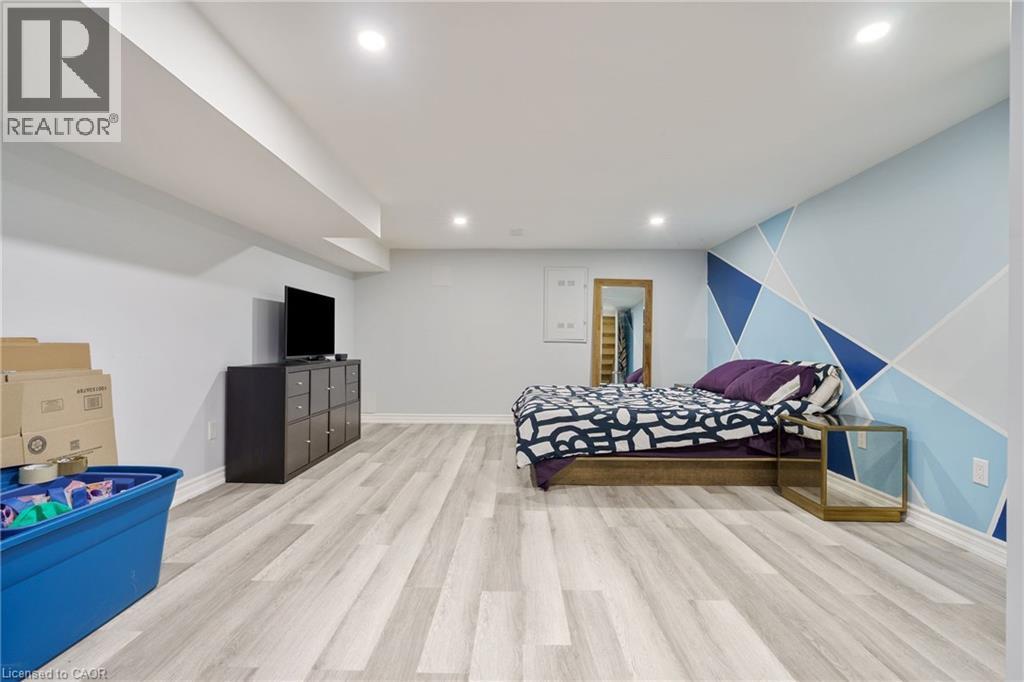 232 Wellington Street N, Hamilton, ON - Indoor