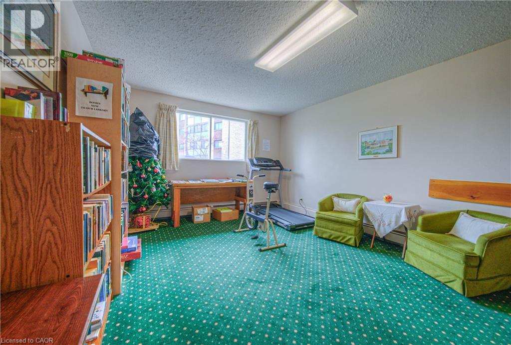 Library/Exercise Room - 400 Champlain Boulevard Unit# 406, Cambridge, ON - Indoor