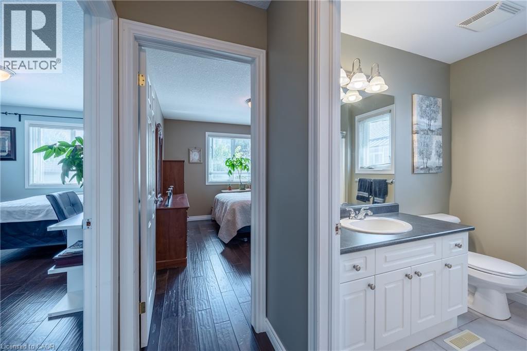 66 Yarmouth Drive, London, ON - Indoor Photo Showing Bathroom