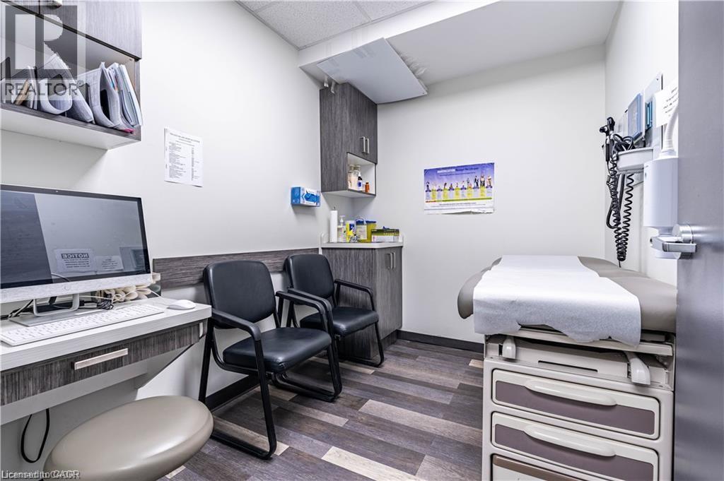 10 Main Street, Mississauga, ON