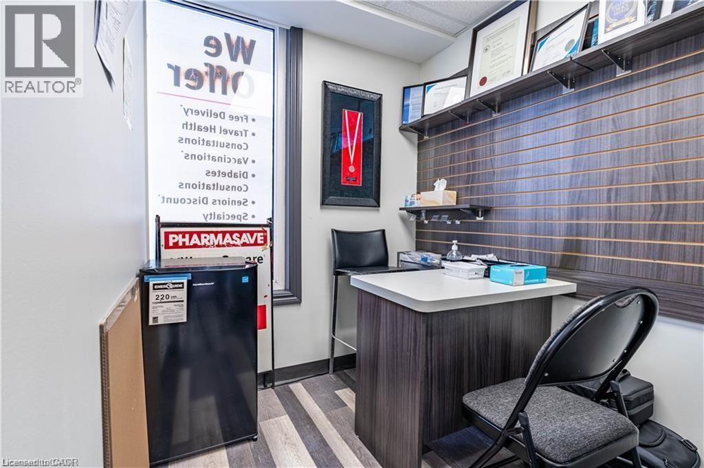 10 Main Street, Mississauga, ON