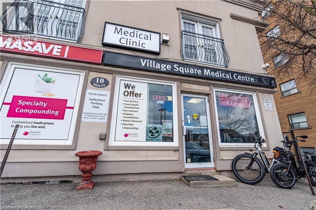 Doorway to property - 10 Main Street, Mississauga, ON