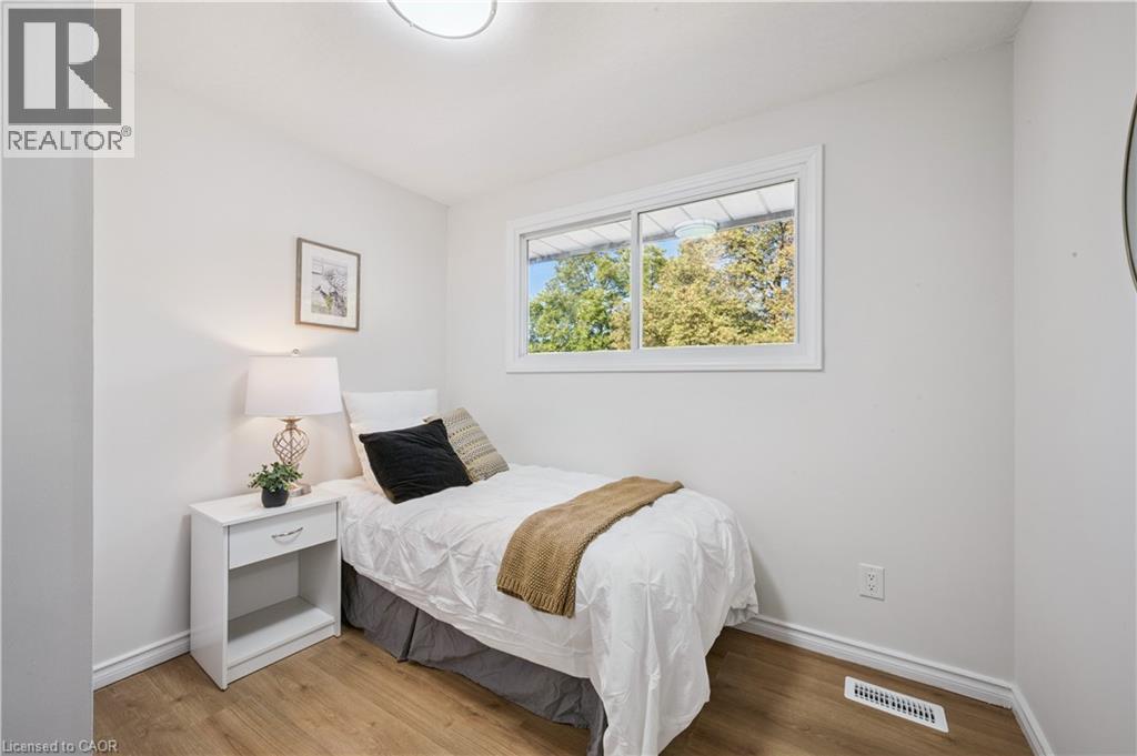 179 Traynor Avenue, Kitchener, ON - Indoor Photo Showing Bedroom