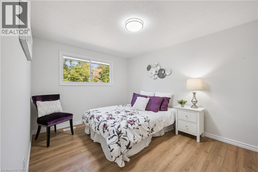 179 Traynor Avenue, Kitchener, ON - Indoor Photo Showing Bedroom
