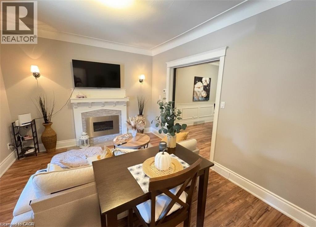 691 Wilson Street, Hamilton, ON - Indoor Photo Showing Living Room With Fireplace